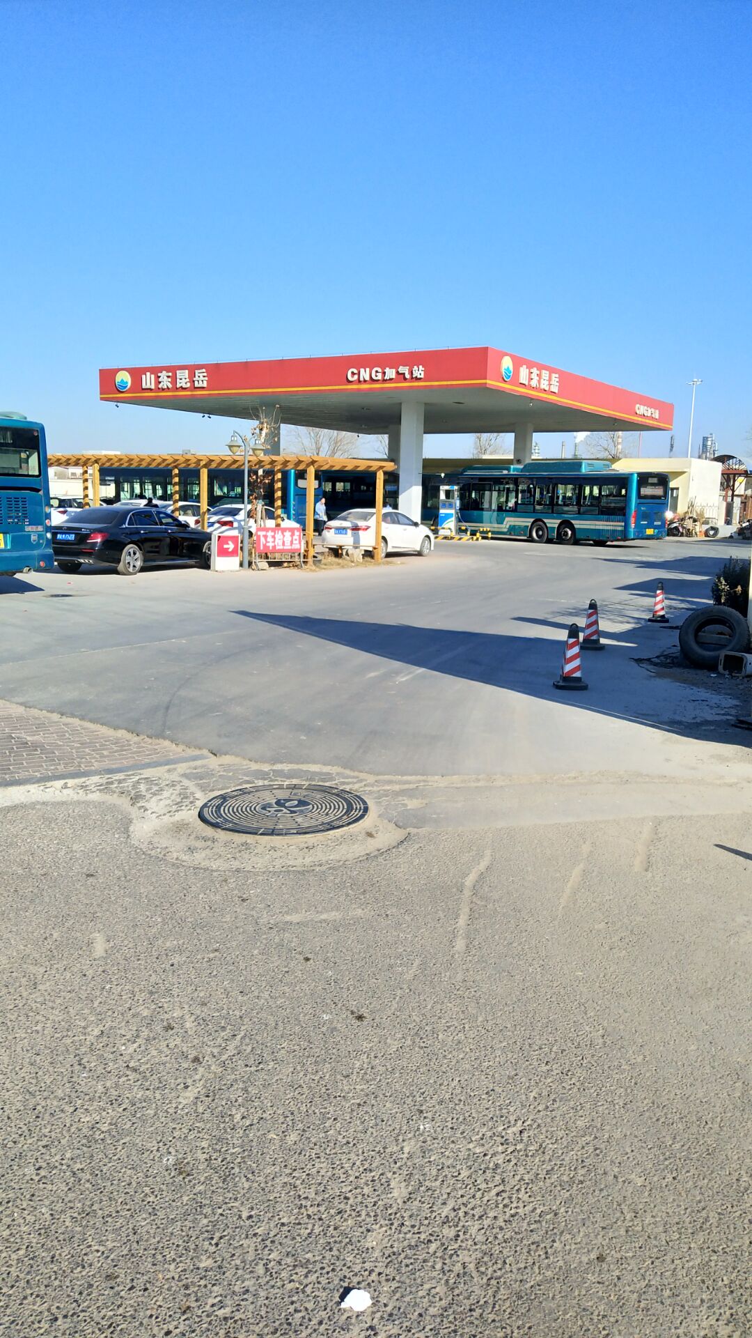山東昆岳CNG加氣站